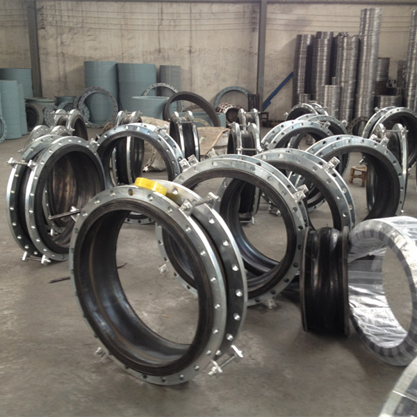 ������������z���^