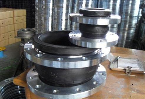 �������zܛ���^