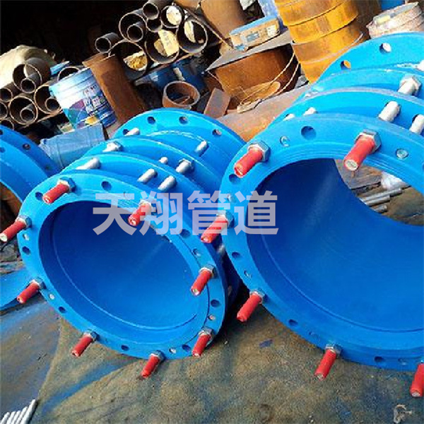 ���������s���^